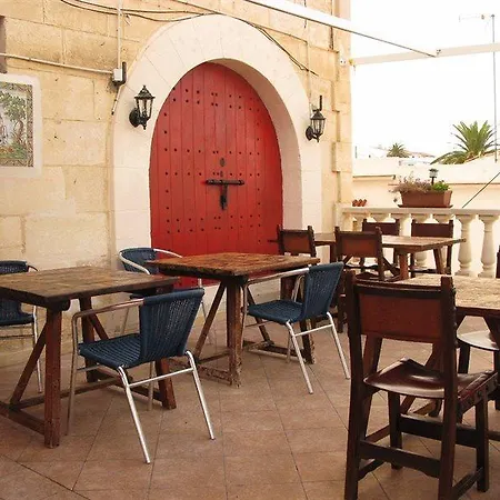 Guest house Castell De Lo
