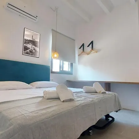 게스트하우스 Castell De Lo