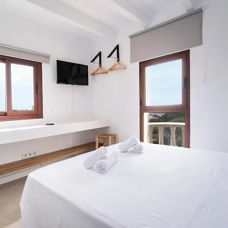 게스트하우스 Castell De Lo