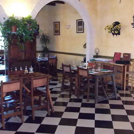 Guest house Castell De Lo *