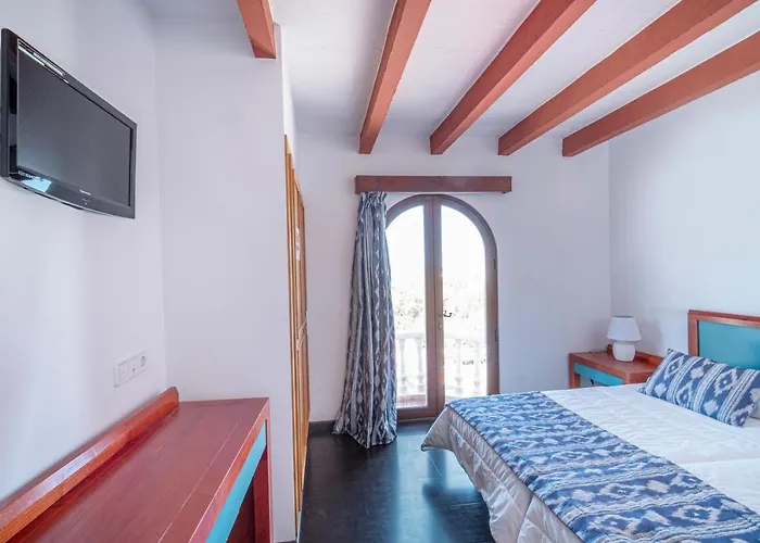 Castell De Lo בית הארחה